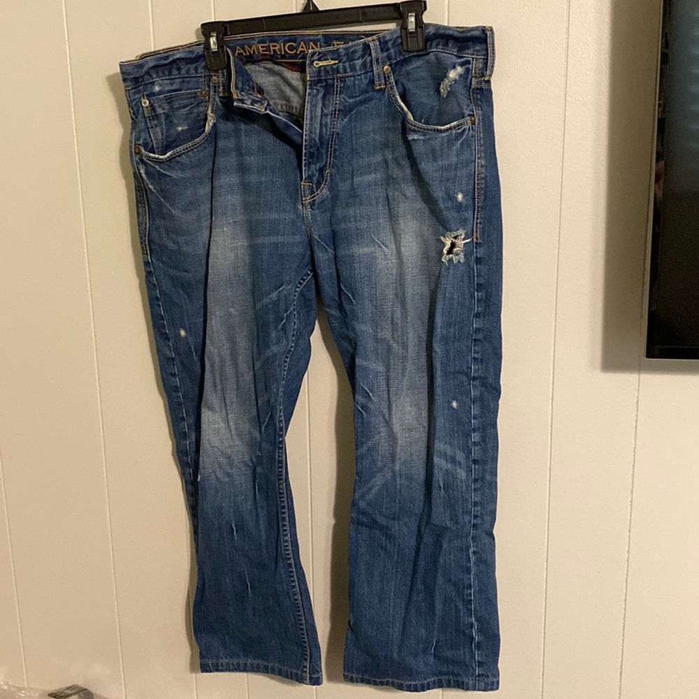 American Eagle - low rise slim straight jeans